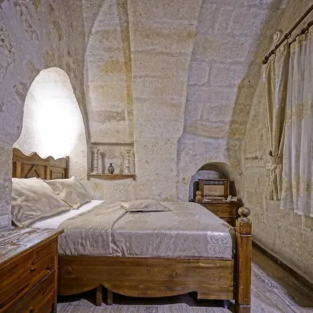 Maccan Cave Hotel 2*