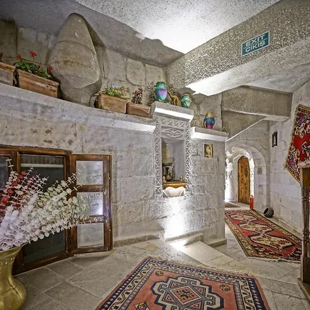 Maccan Cave Hotel