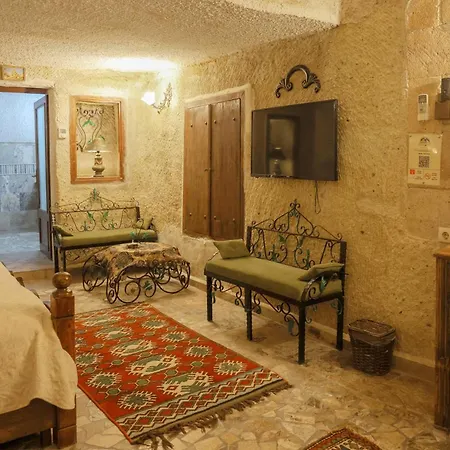 Maccan Cave Hotel 2*