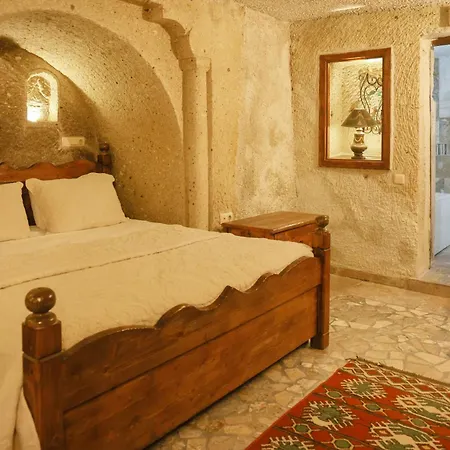 Maccan Cave Hotel