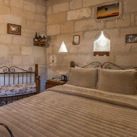 Maccan Cave Hotel 2*