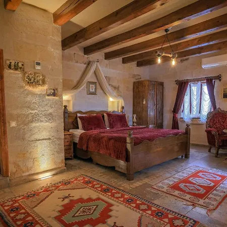 Maccan Cave Hotel