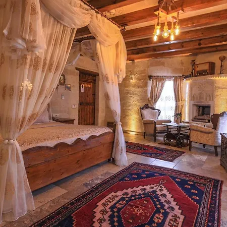 Maccan Cave Hotel