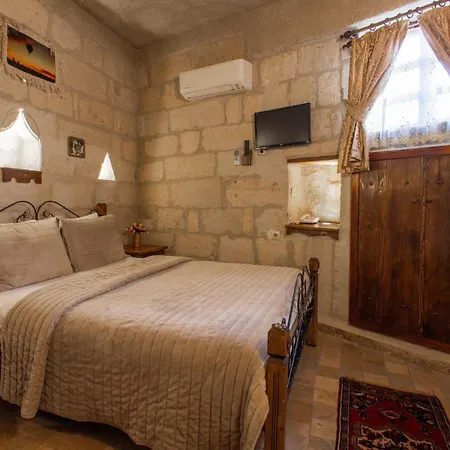 Maccan Cave Hotel 2*