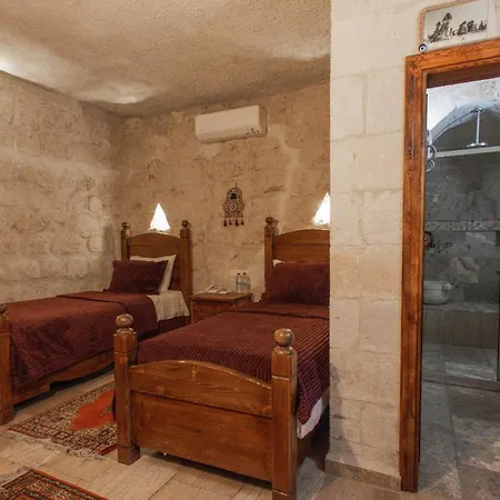 Maccan Cave מלון גורמה