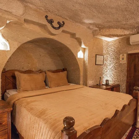 Maccan Cave Hotel
