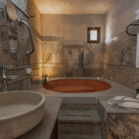 Hotel Maccan Cave 2*