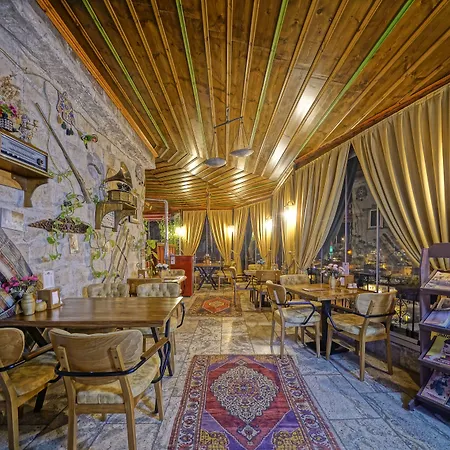 Hotel Maccan Cave 3*