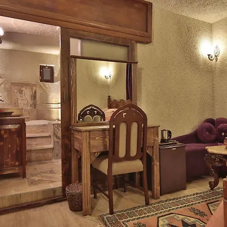 Maccan Cave Hotel 2*