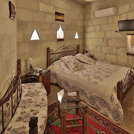 Maccan Cave Otel 2*