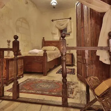 Maccan Cave Hotel